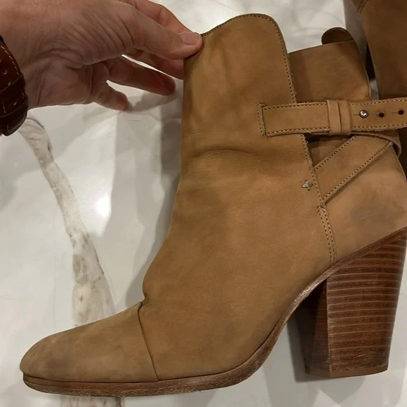 Rag & Bone Harrow ankle boot with 3.5” heel in tan buckskin leather - Picture 6 of 7